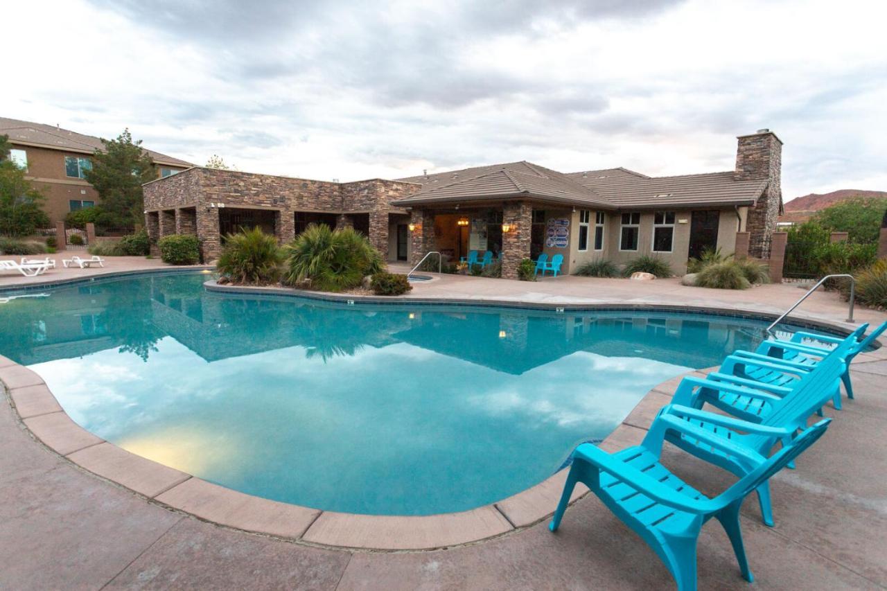 D5-Coral Springs Poolside-Ground Floor 3-Bedroom Hillside View Hurricane Rum bild