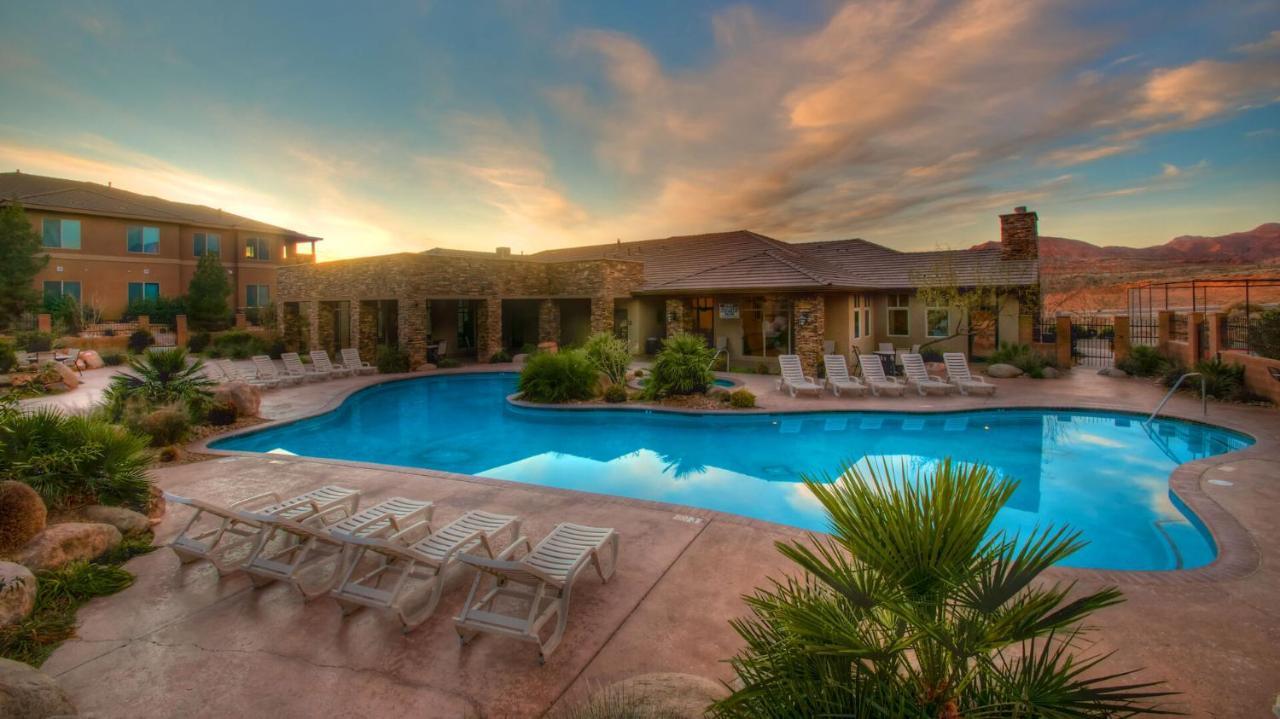 D5-Coral Springs Poolside-Ground Floor 3-Bedroom Hillside View Hurricane Exteriör bild